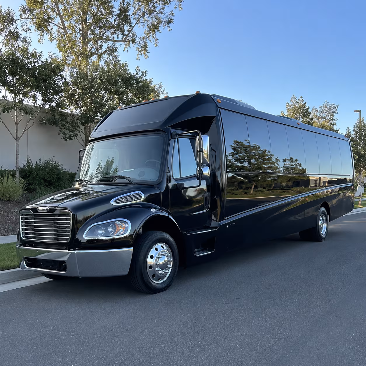 livermore 30 passenger minibus