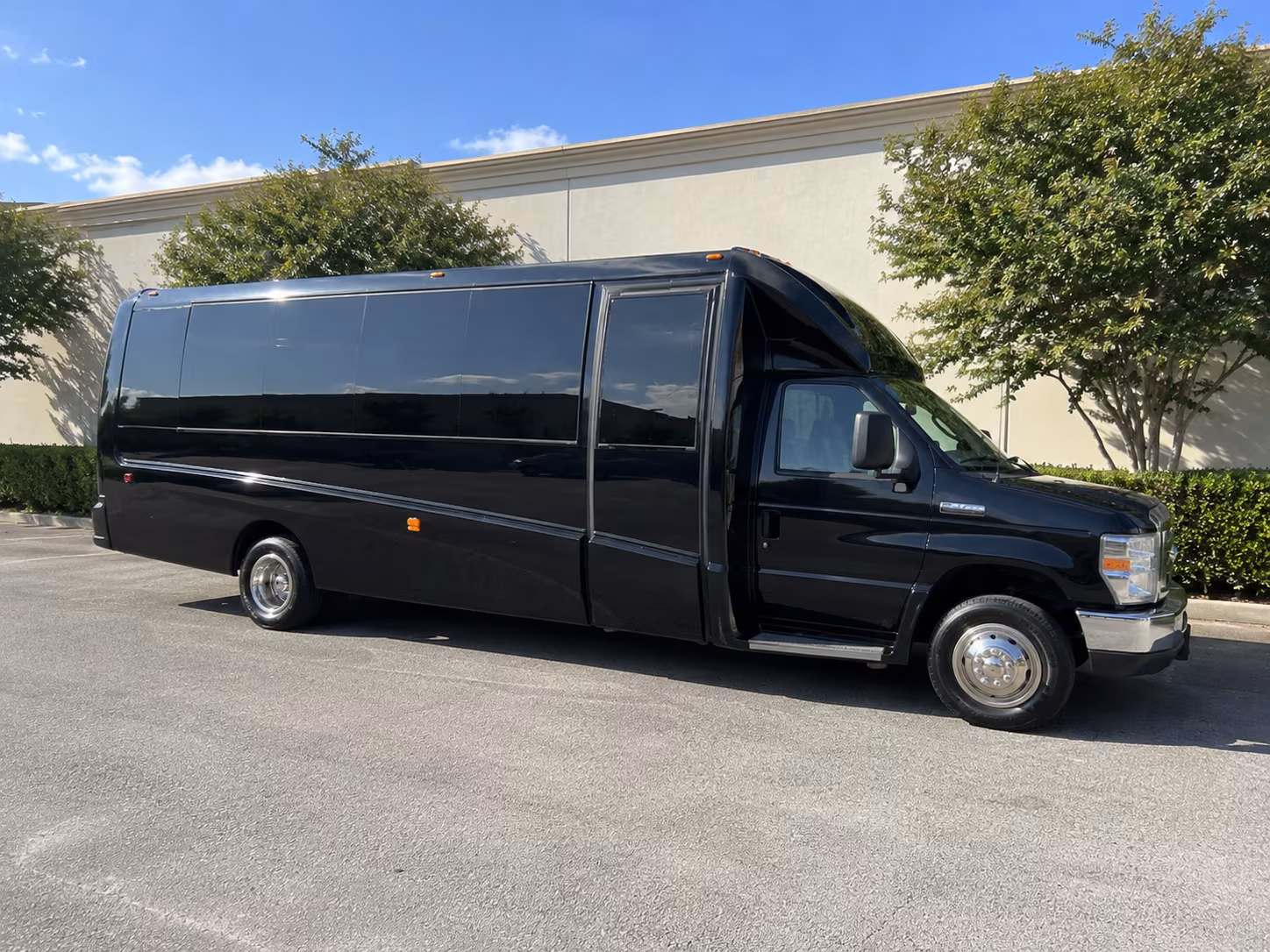 party buses for livermore wine country birthday tours