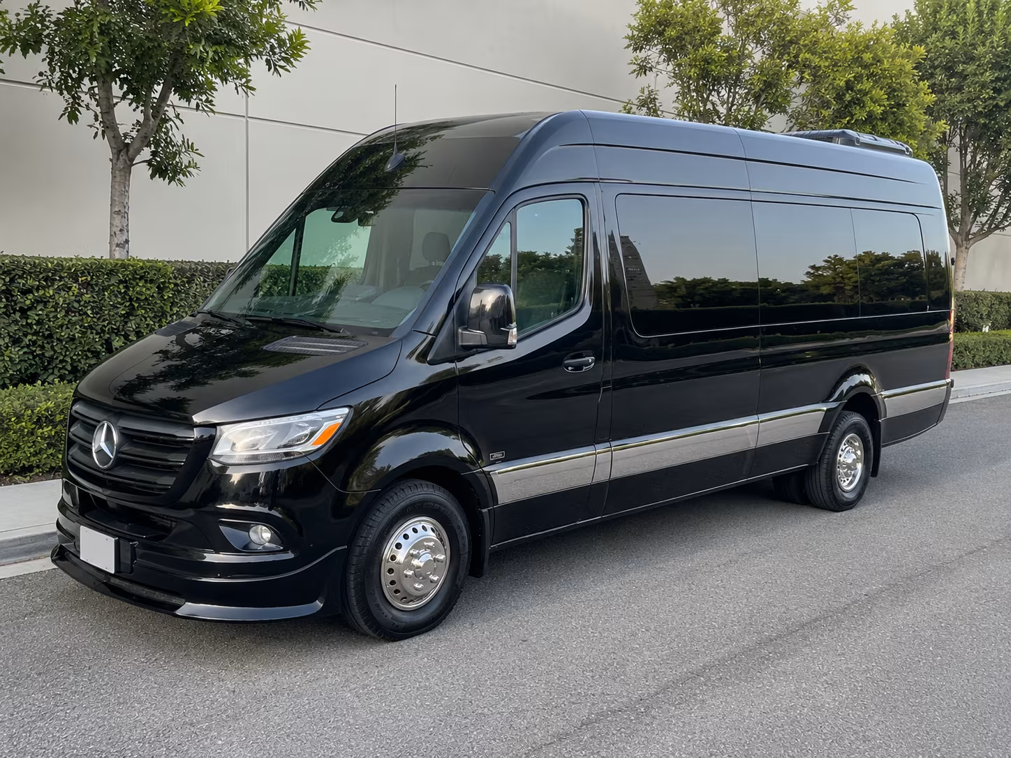 secure transportation for your next prom 1